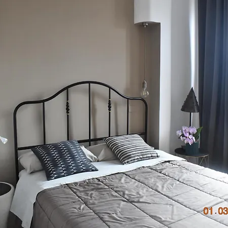 Trastevere St Ariabianca House